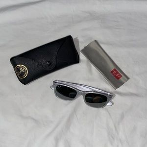 Ray-Ban Silver Sunglasses ❗️❗️